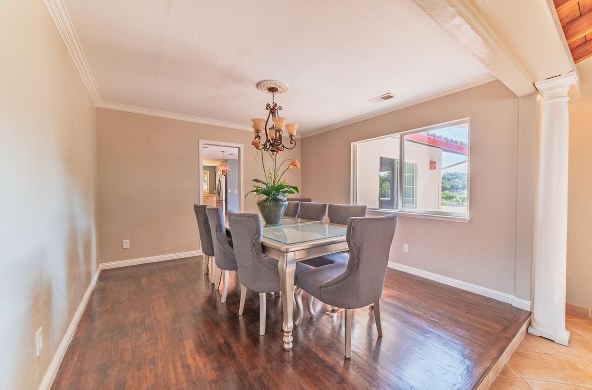 Chandelier, Dining room, Interior, Wood Texture Flooring