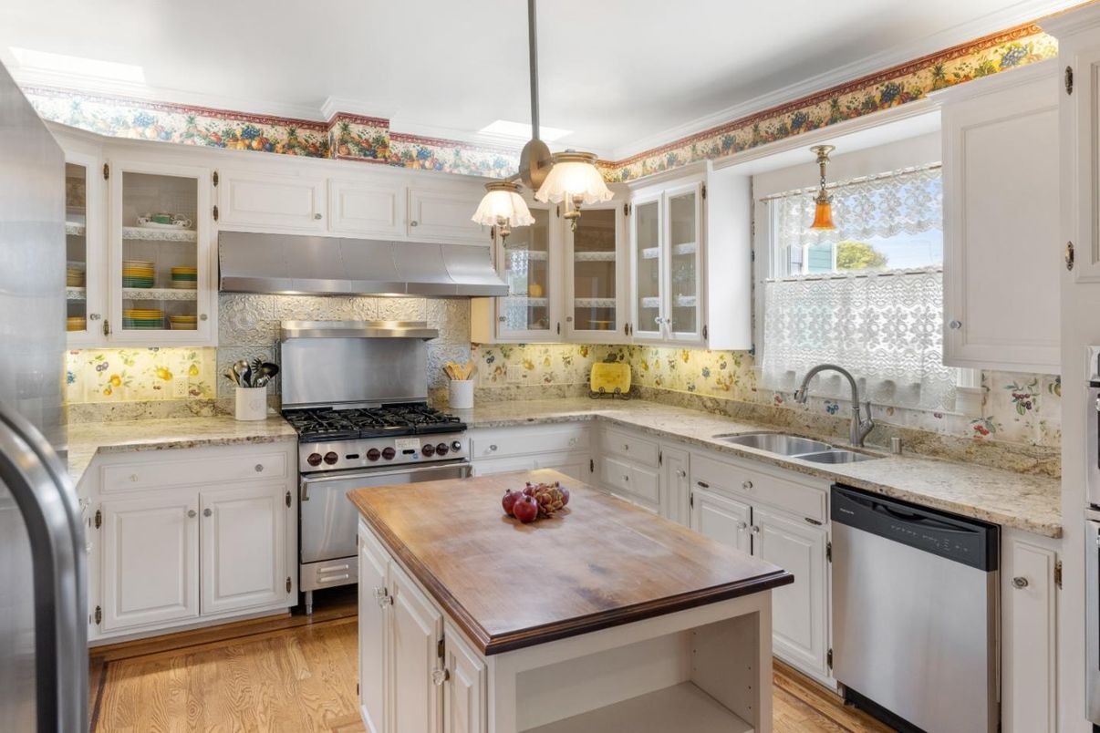 Interior, Kitchen, Pendant Lights, Stainless Steel Appliances, Wood Texture Flooring