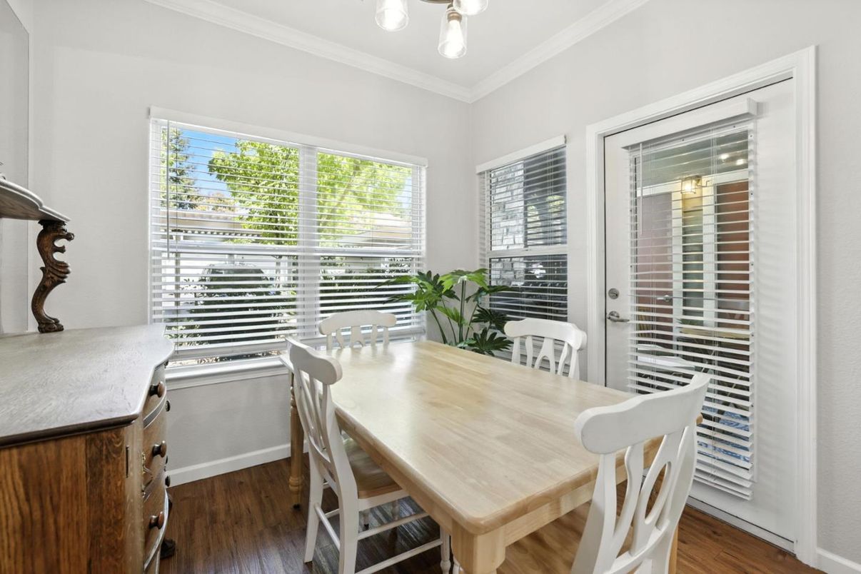 Dining room, Interior, Wood Texture Flooring