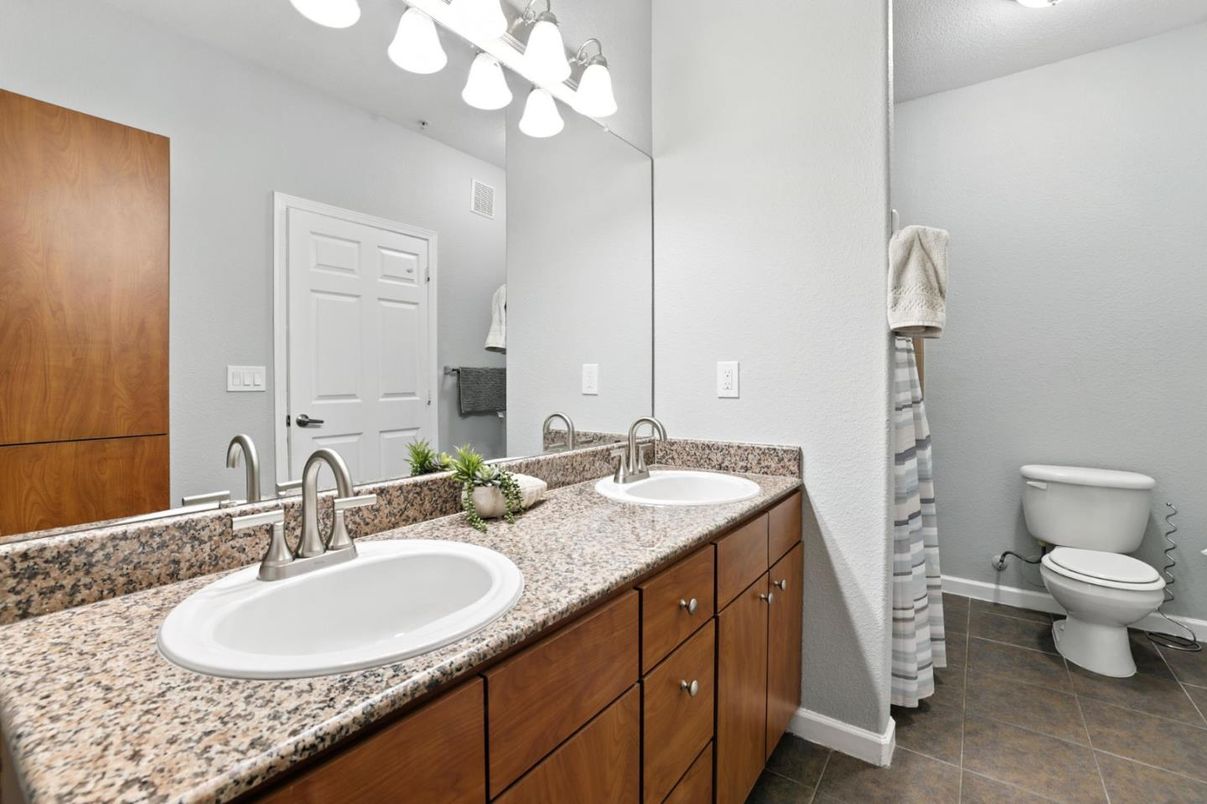 Bathroom, Dual Sink Vanities, Interior
