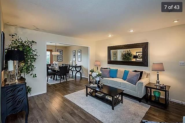 Dining room, Interior, Living room, Pendant Lights, Recessed Lighting, Wood Texture Flooring