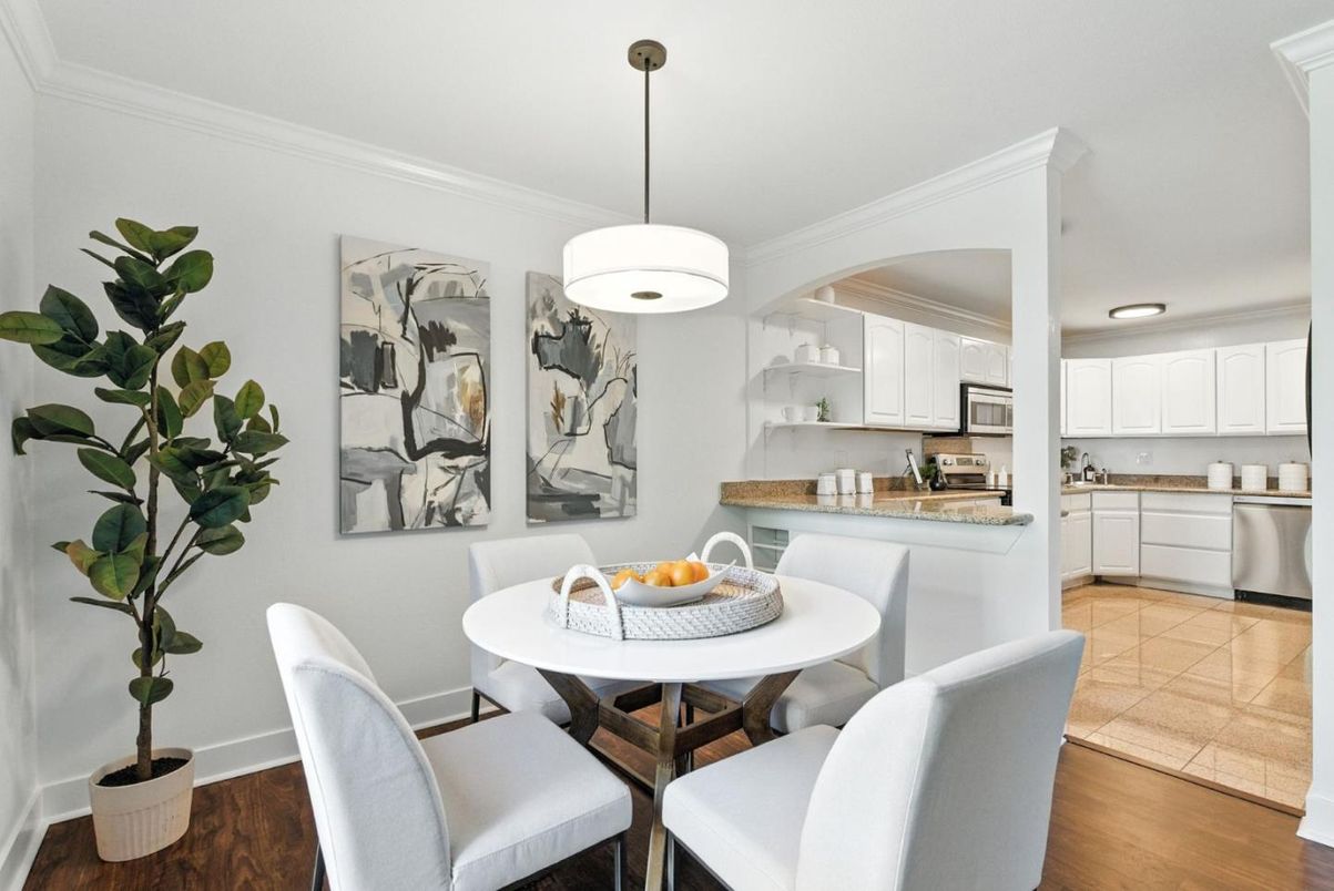 Dining room, Interior, Kitchen, Pendant Lights, Stainless Steel Appliances, Wood Texture Flooring