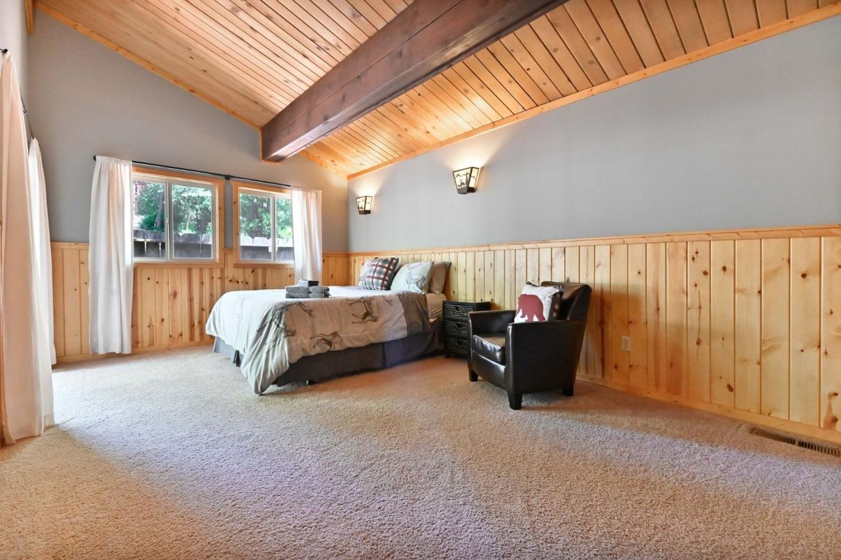 Bedroom, Interior, Wooden Beams, Wooden Ceilings