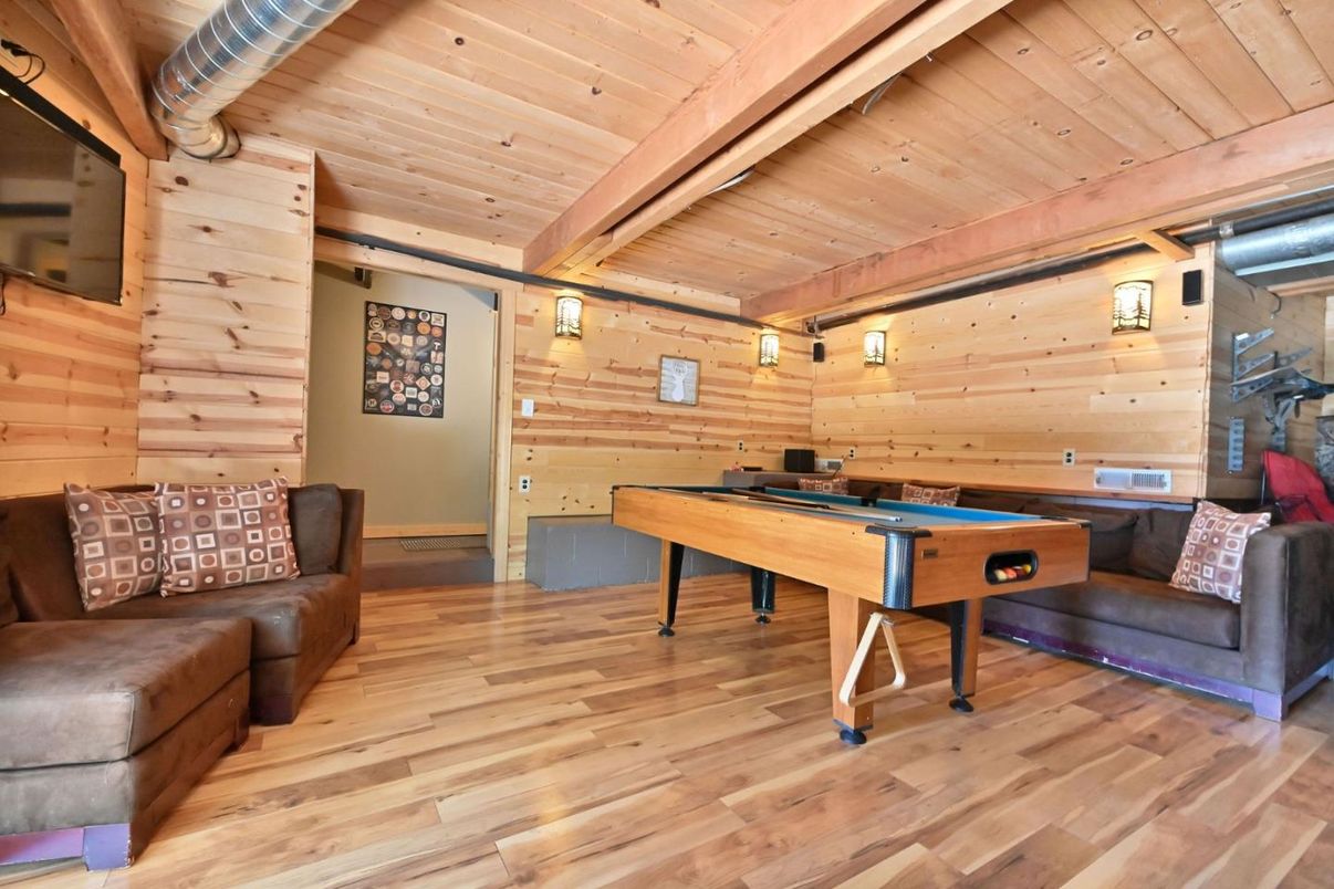 Billiard Table, Game Room, Interior, Wooden Beams, Wooden Ceilings, Wood Texture Flooring, Wooden Walls