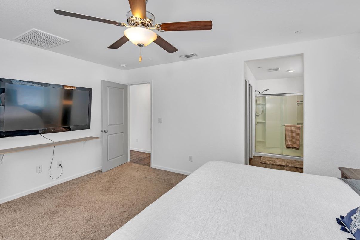 Bathroom, Bedroom, Glass Shower, Interior, Recessed Lighting