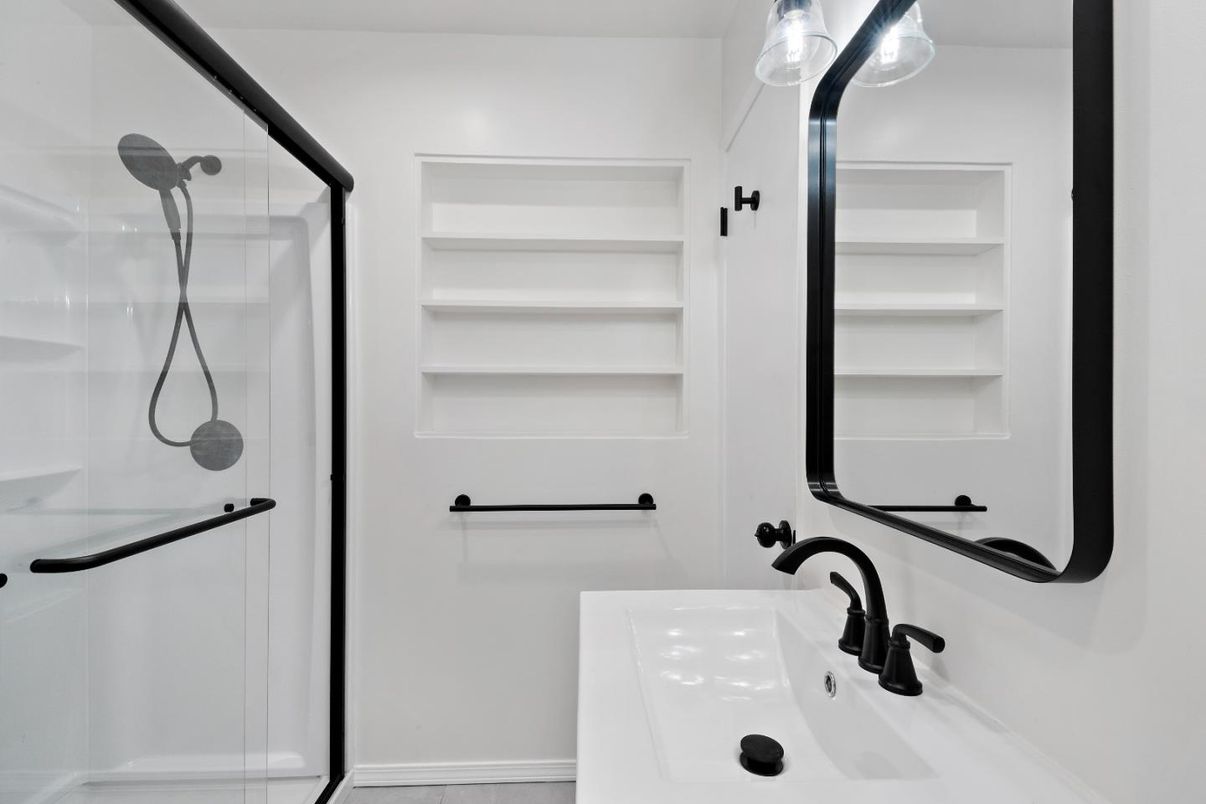 Bathroom, Glass Shower, Interior