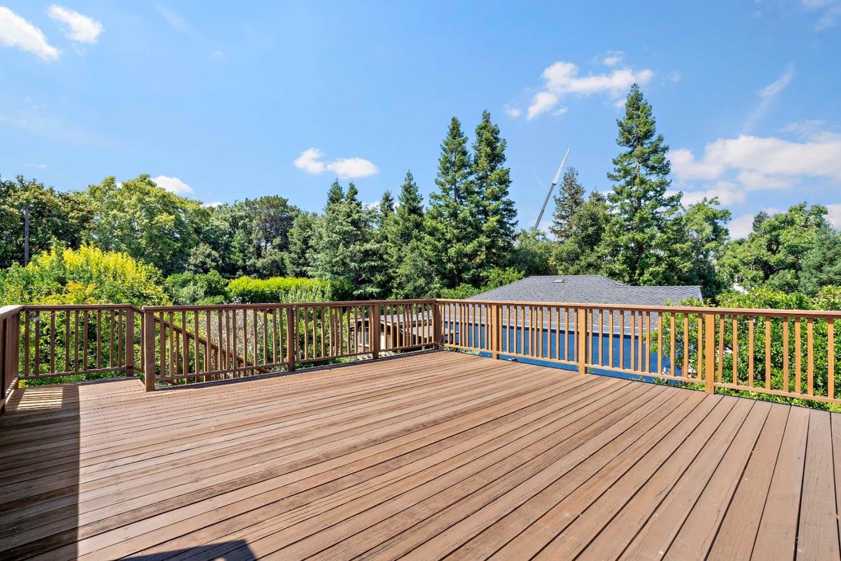 Exterior, Wood Texture Flooring