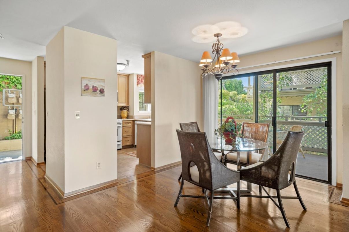Chandelier, Dining room, Interior, Kitchen, Wood Texture Flooring