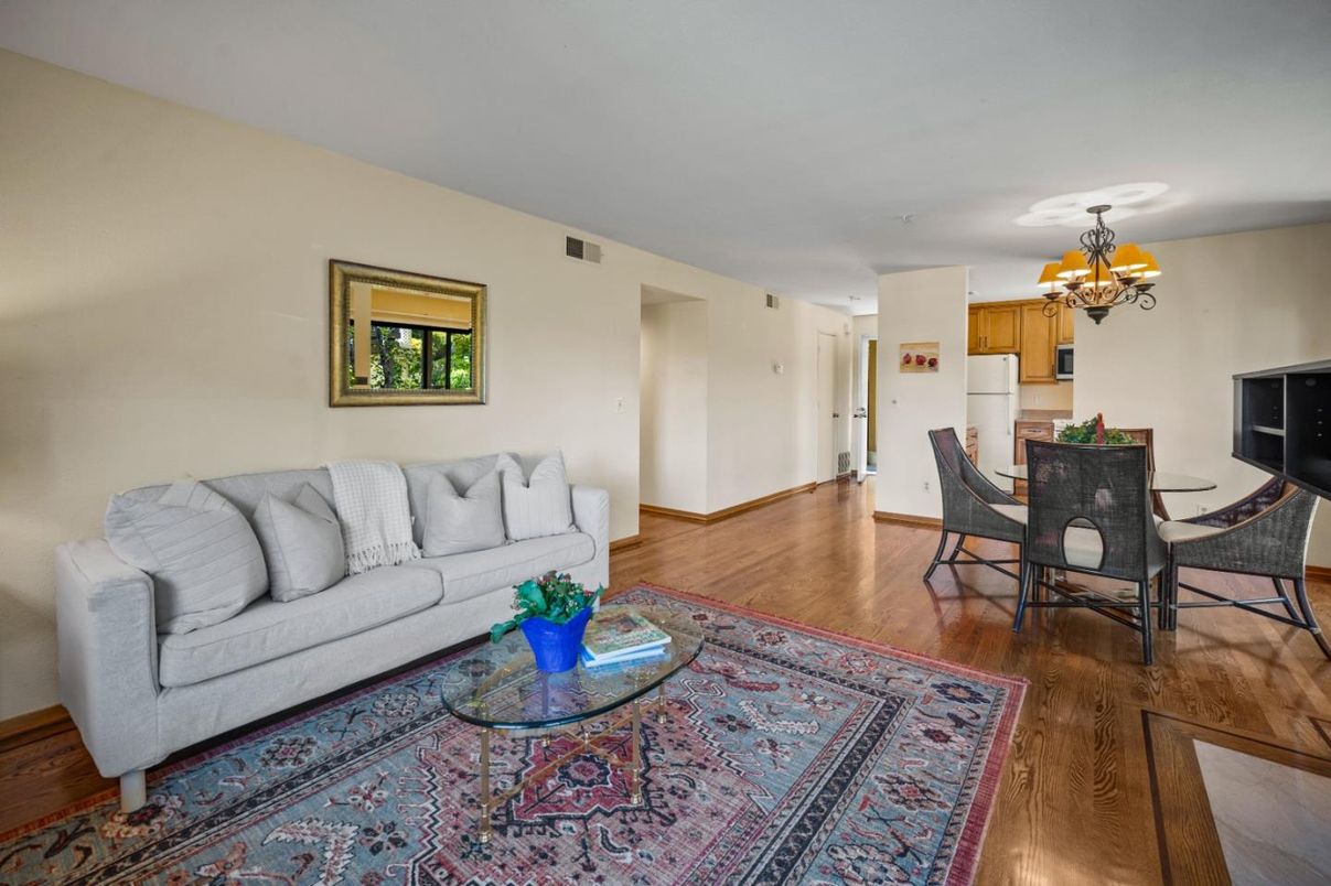 Chandelier, Dining room, Interior, Kitchen, Living room, Wood Texture Flooring