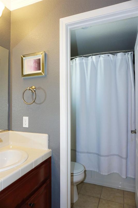 Bathroom, Interior, Tile Countertops