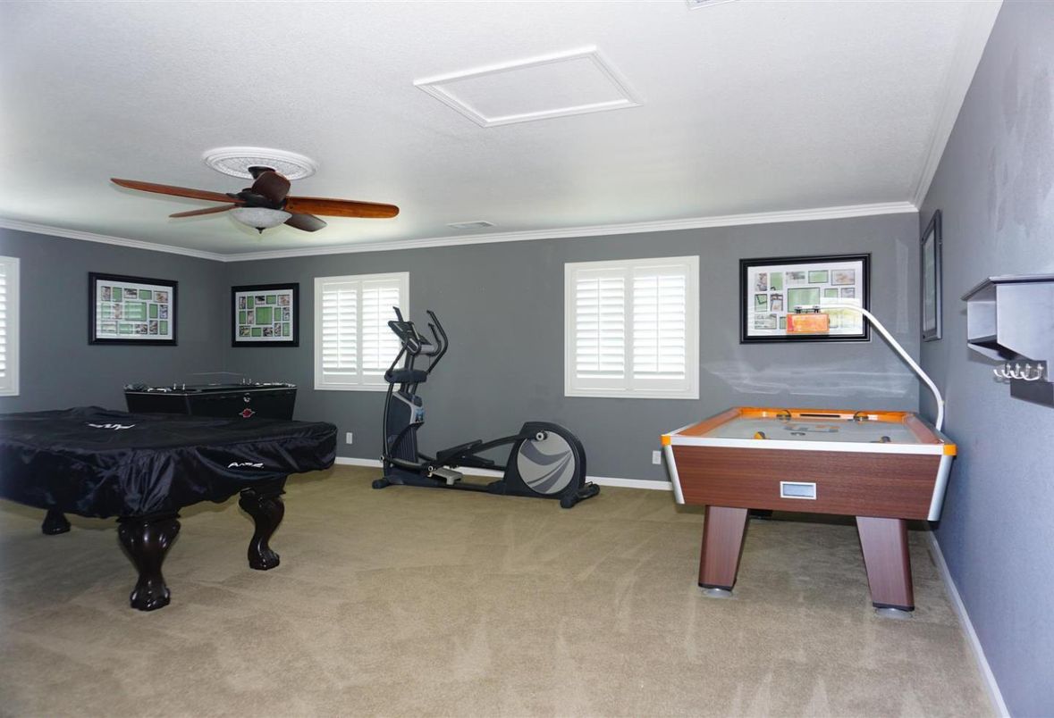 Fitness Equipment, Game Room, Interior