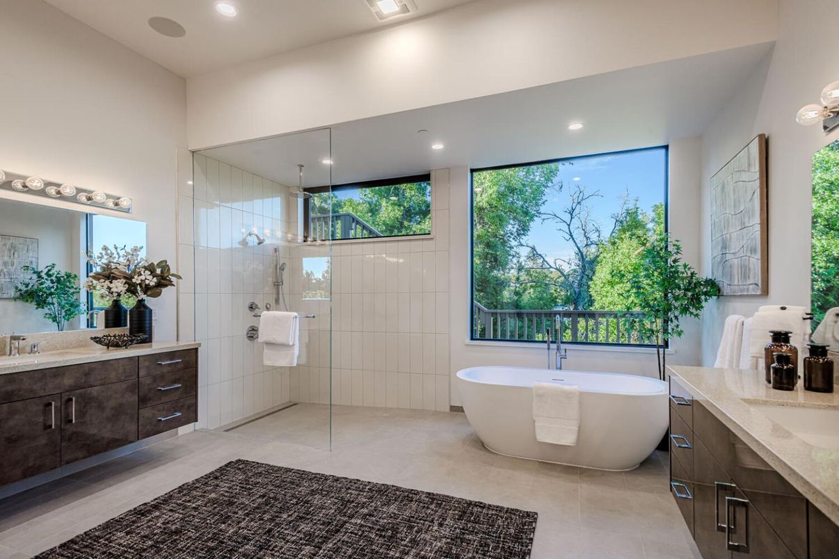 Bathroom, Free Standing Baths, Glass Shower, Interior, Recessed Lighting