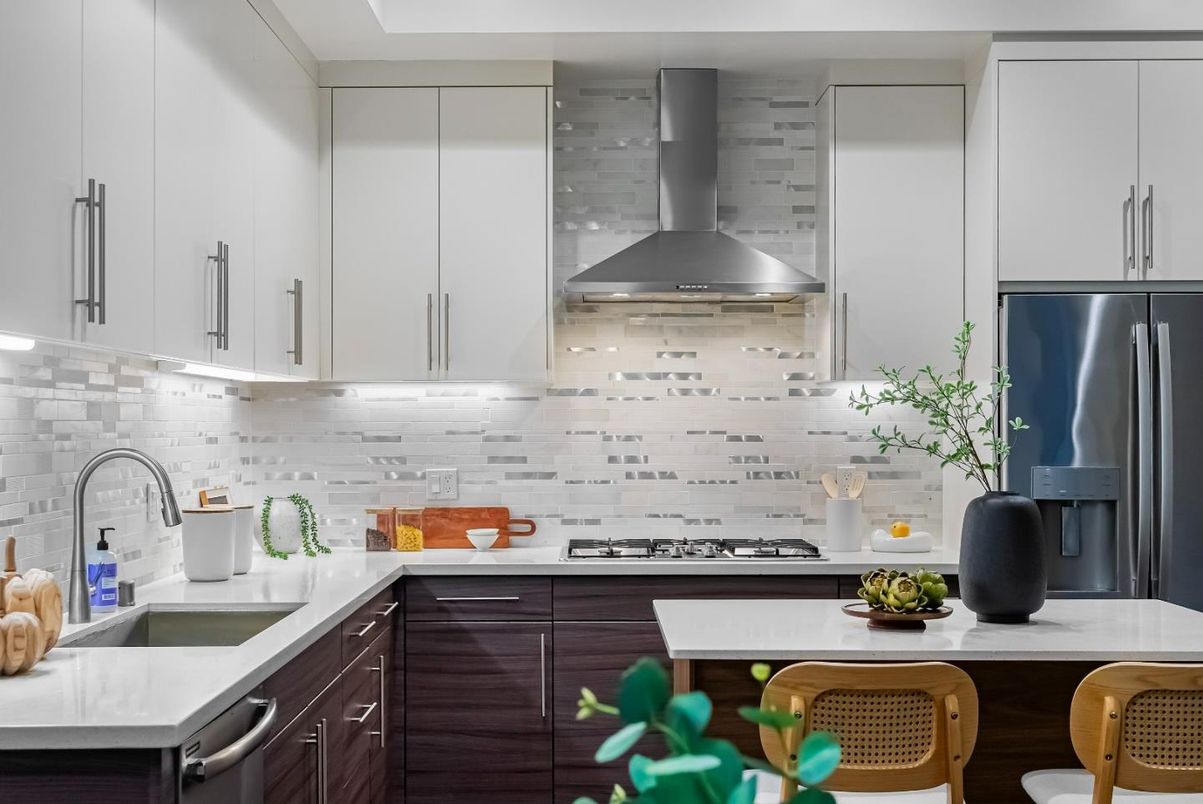 Interior, Kitchen, Stainless Steel Appliances