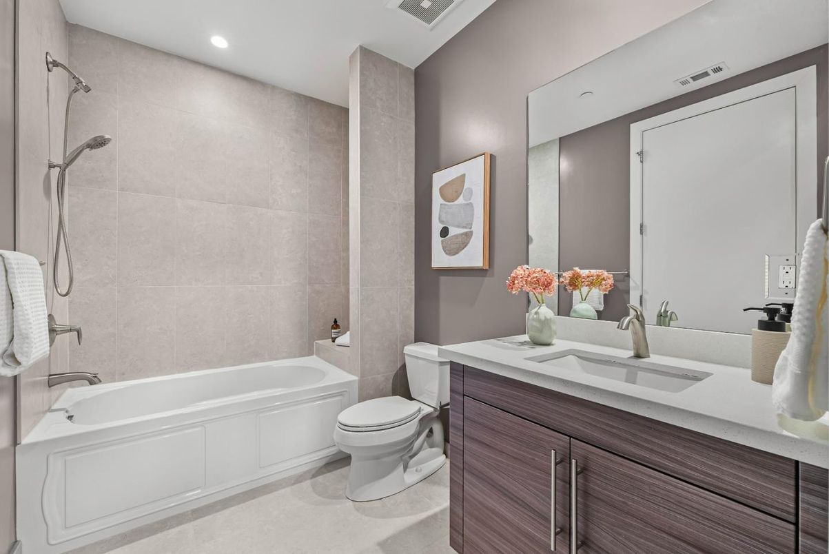 Bathroom, Interior, Recessed Lighting
