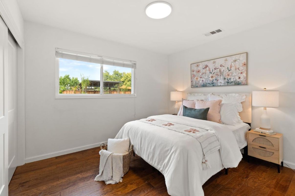 Bedroom, Interior, Wood Texture Flooring