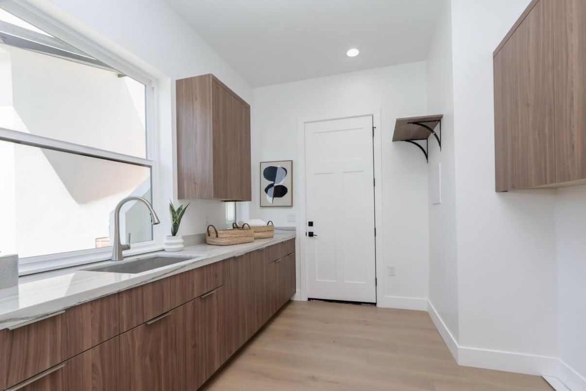 Interior, Kitchen, Recessed Lighting, Wood Texture Flooring