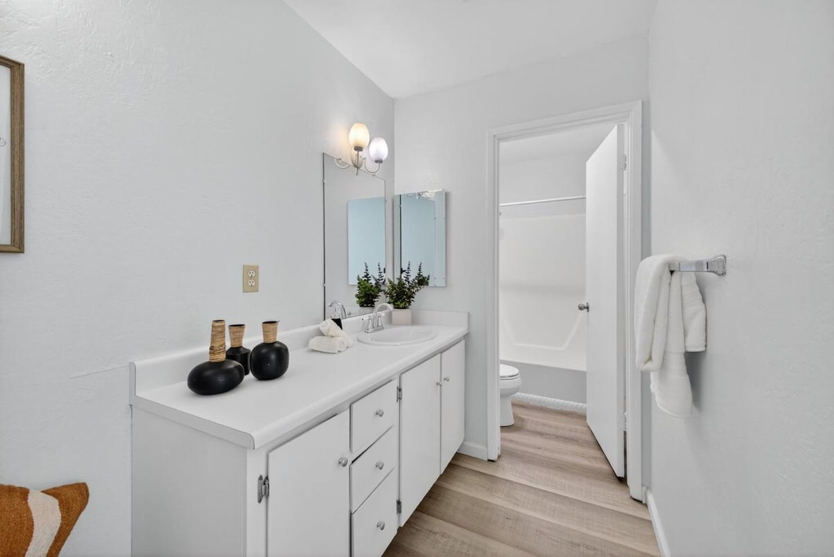 Bathroom, Dual Sink Vanities, Interior, Wood Texture Flooring