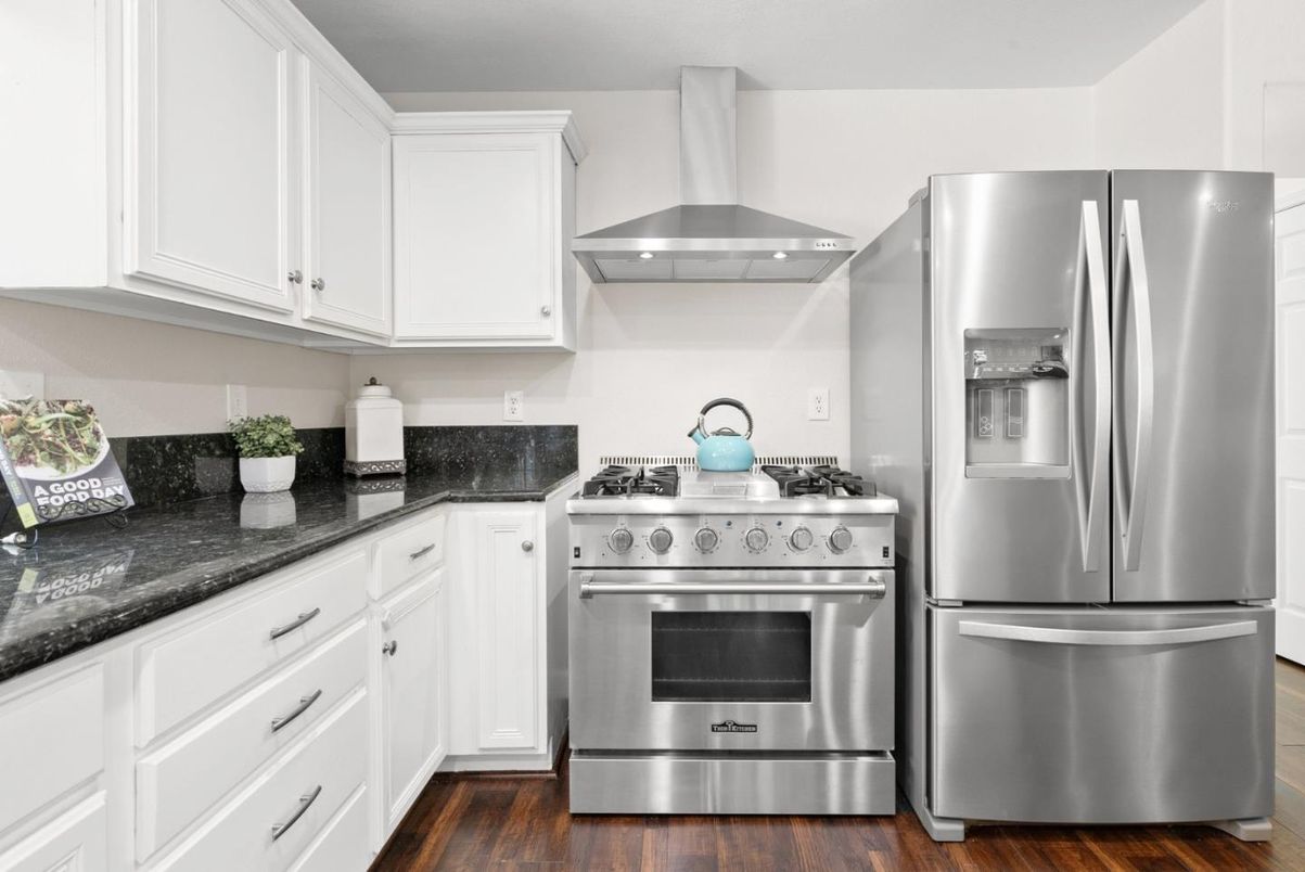 Interior, Kitchen, Stainless Steel Appliances, Wood Texture Flooring