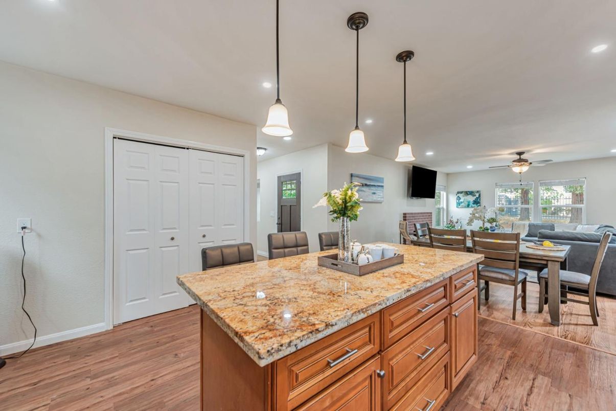 Dining room, Interior, Pendant Lights, Recessed Lighting, Wood Texture Flooring