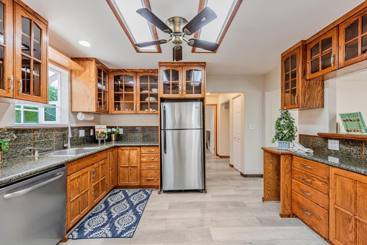 Interior, Kitchen, Recessed Lighting, Wood Texture Flooring