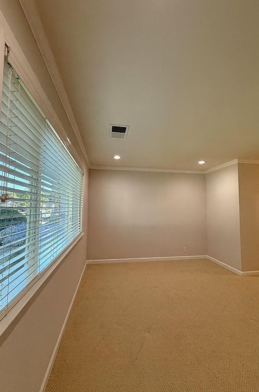 Empty room, Interior, Recessed Lighting
