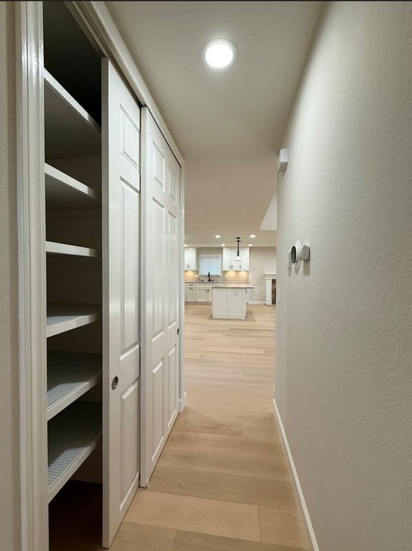 Interior, Pendant Lights, Recessed Lighting, Wood Texture Flooring