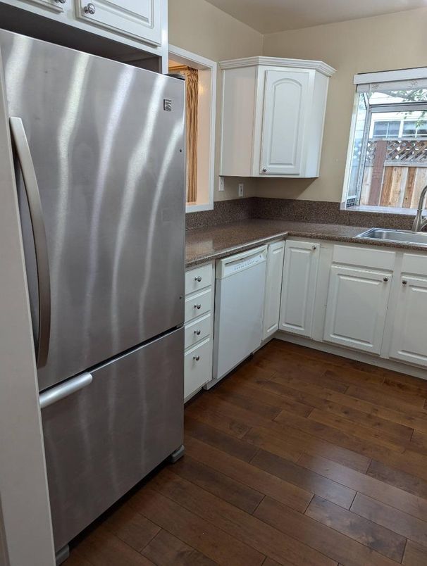 Interior, Kitchen, Wood Texture Flooring