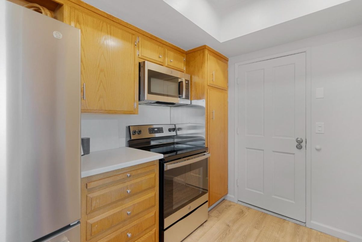 Interior, Kitchen, Stainless Steel Appliances, Wood Texture Flooring
