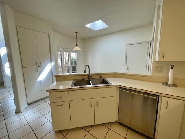 Interior, Kitchen, Pendant Lights