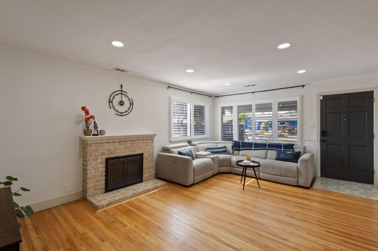 Fireplace, Interior, Living room, Recessed Lighting, Wood Texture Flooring