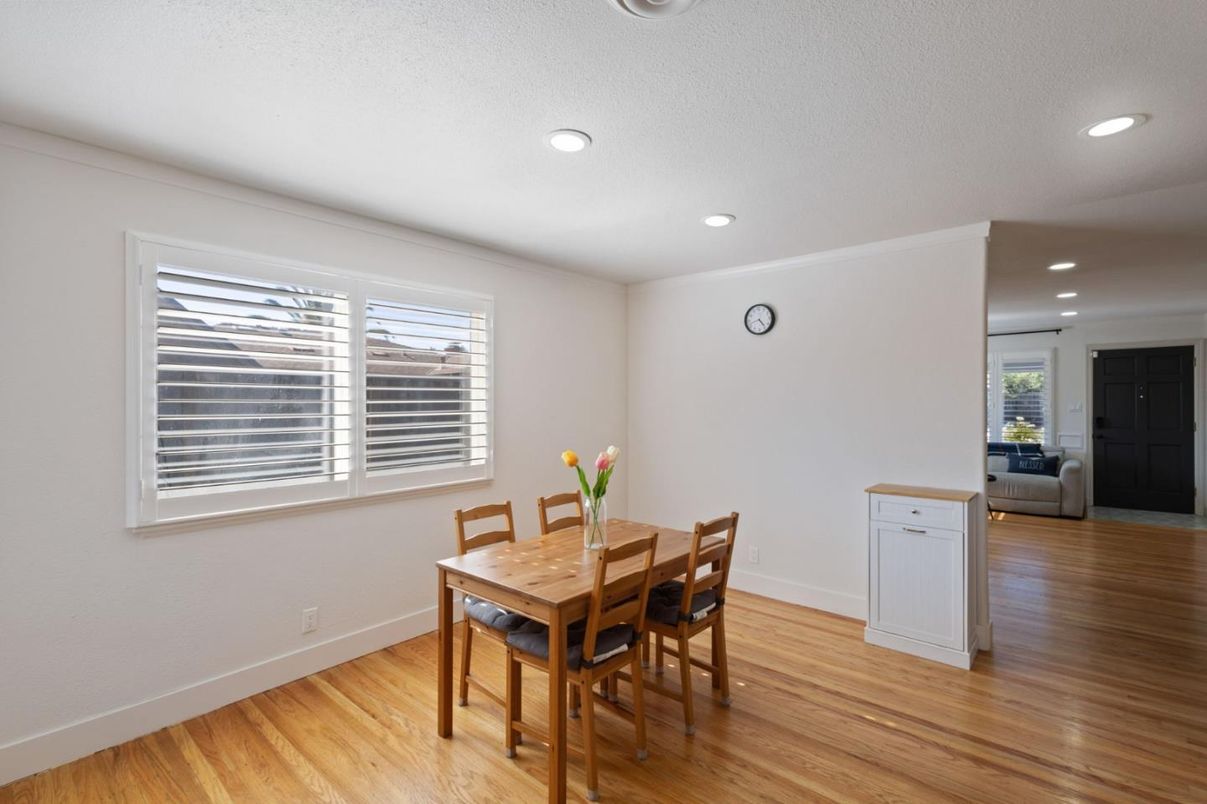 Dining room, Interior, Recessed Lighting, Wood Texture Flooring