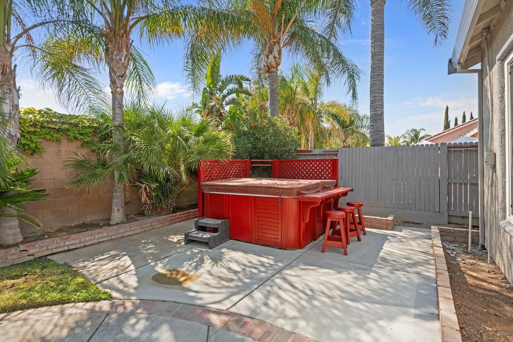 Exterior, Hot Tub