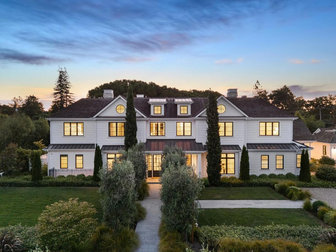 Backyard, Exterior, Facade, Farmhouse