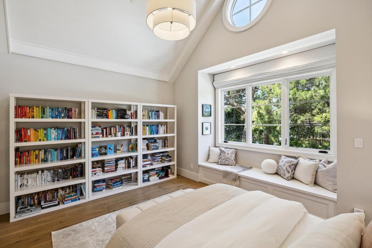 Bedroom, Interior, Pendant Lights, Wood Texture Flooring