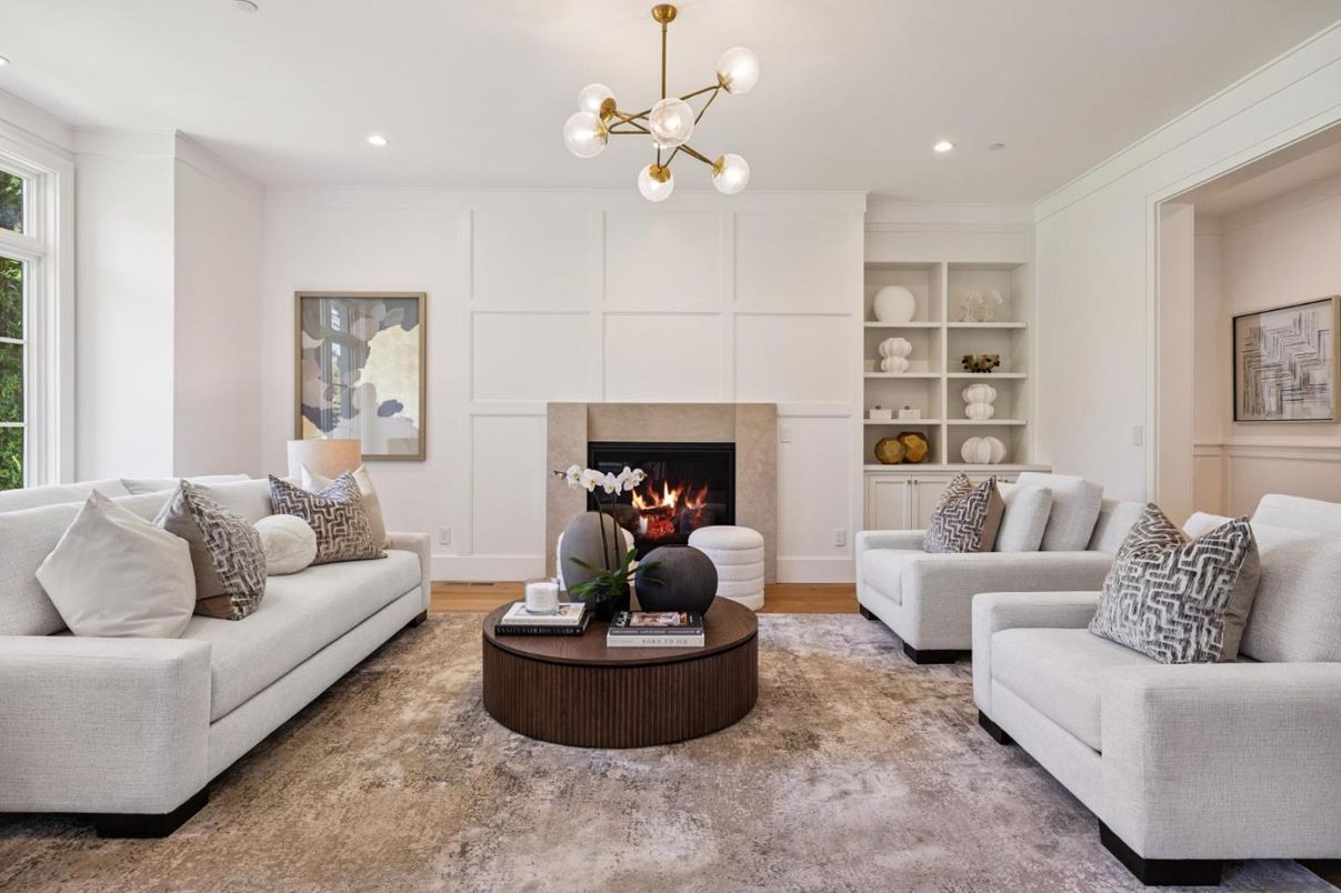 Fireplace, Interior, Living room, Pendant Lights, Recessed Lighting, Wood Texture Flooring