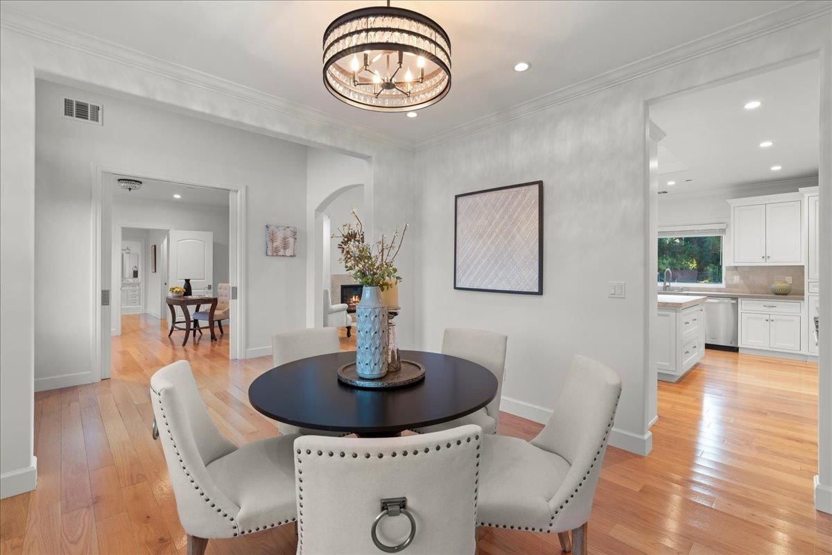Chandelier, Dining room, Interior, Kitchen, Recessed Lighting, Wood Texture Flooring