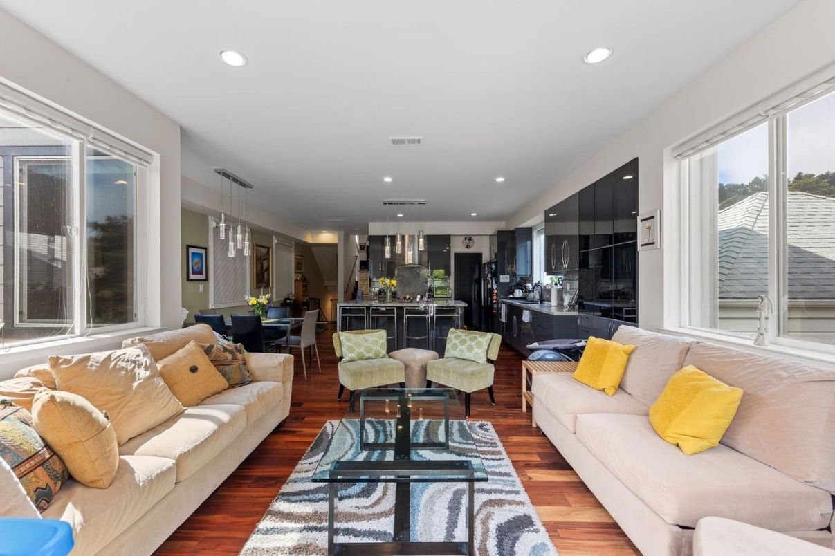 Dining room, Interior, Kitchen, Living room, Pendant Lights, Recessed Lighting, Wood Texture Flooring