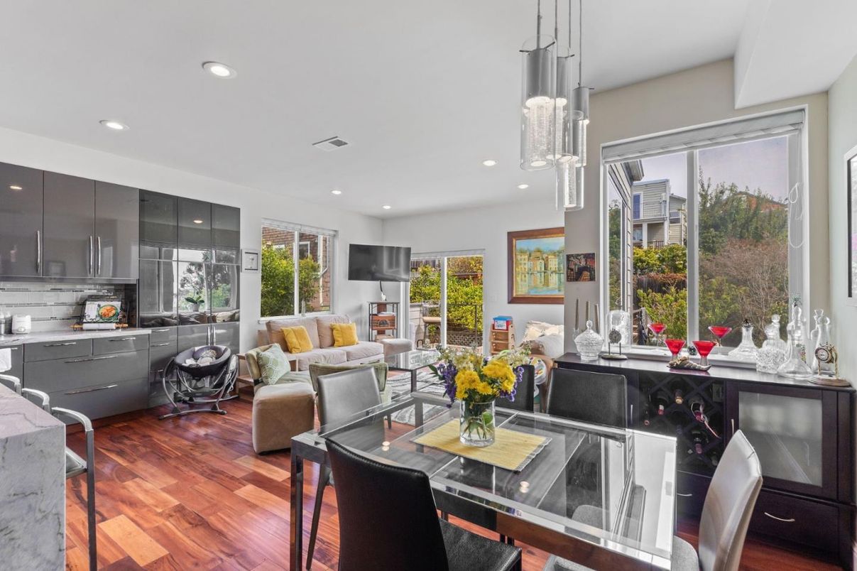 Dining room, Interior, Kitchen, Living room, Pendant Lights, Recessed Lighting, Wood Texture Flooring
