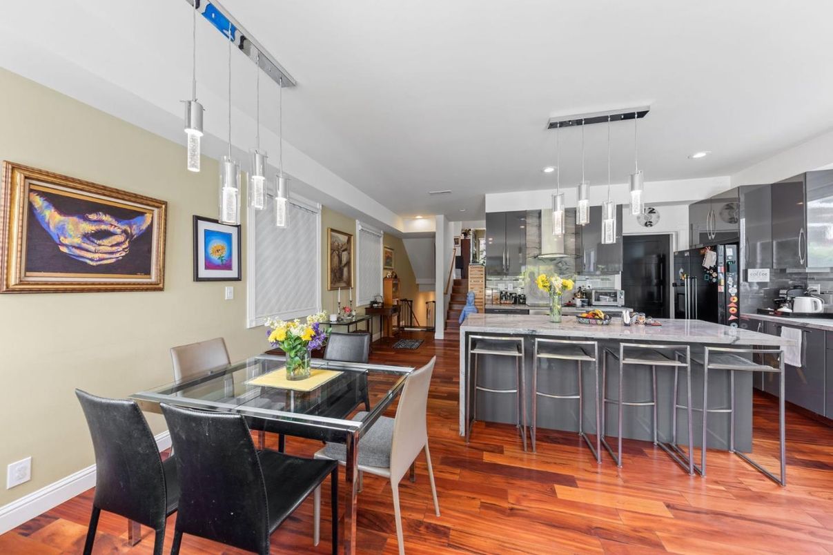 Dining room, Interior, Kitchen, Pendant Lights, Recessed Lighting, Wood Texture Flooring