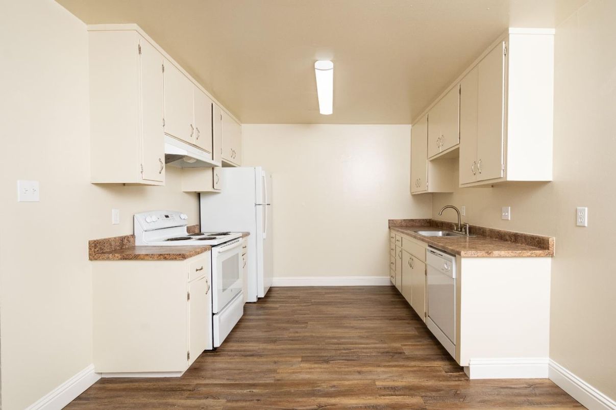 Interior, Kitchen, Wood Texture Flooring