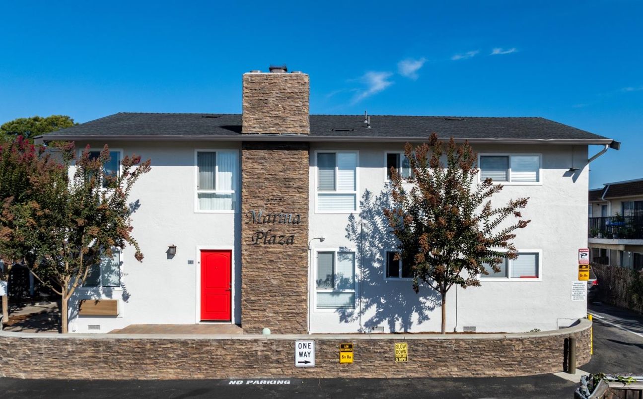 Exterior, Facade, Georgian