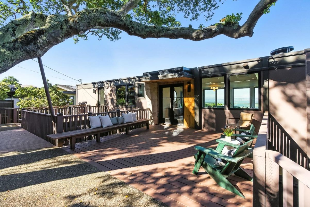 Exterior, Wood Texture Flooring