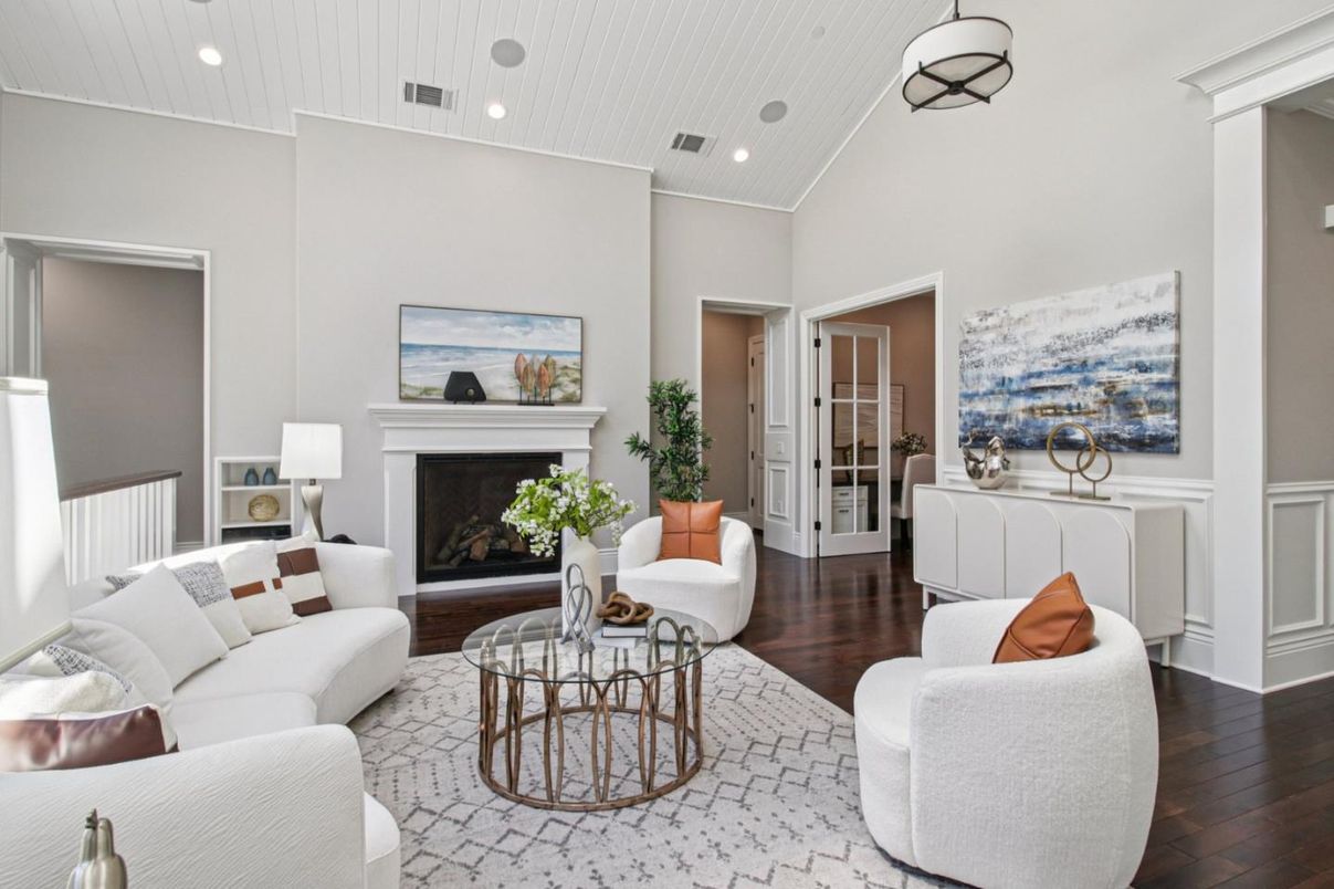 Fireplace, Interior, Living room, Pendant Lights, Recessed Lighting, Wood Texture Flooring