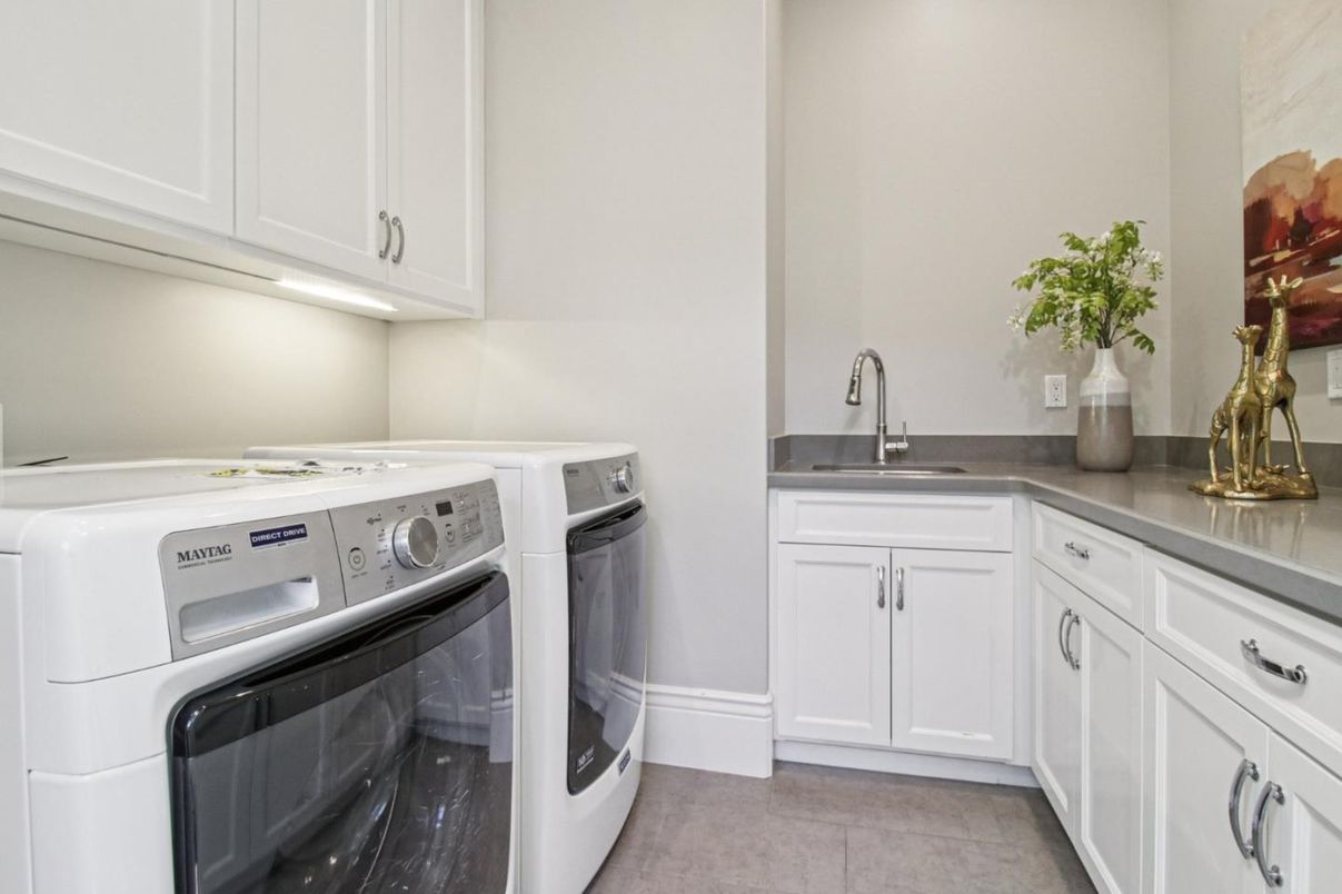 Interior, Washer