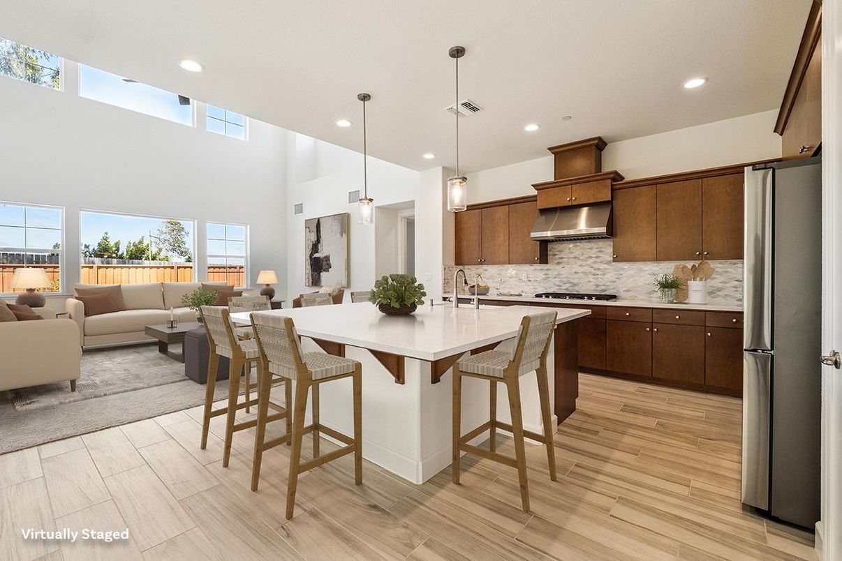 Dining room, Interior, Kitchen, Living room, Pendant Lights, Recessed Lighting, Stainless Steel Appliances, Wood Texture Flooring