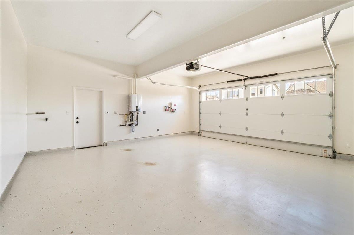 Garage, Interior