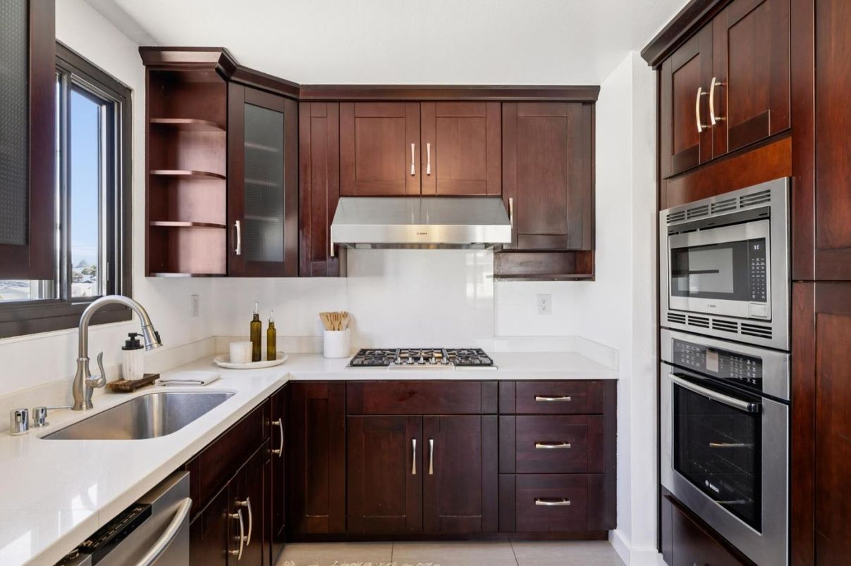 Interior, Kitchen, Stainless Steel Appliances
