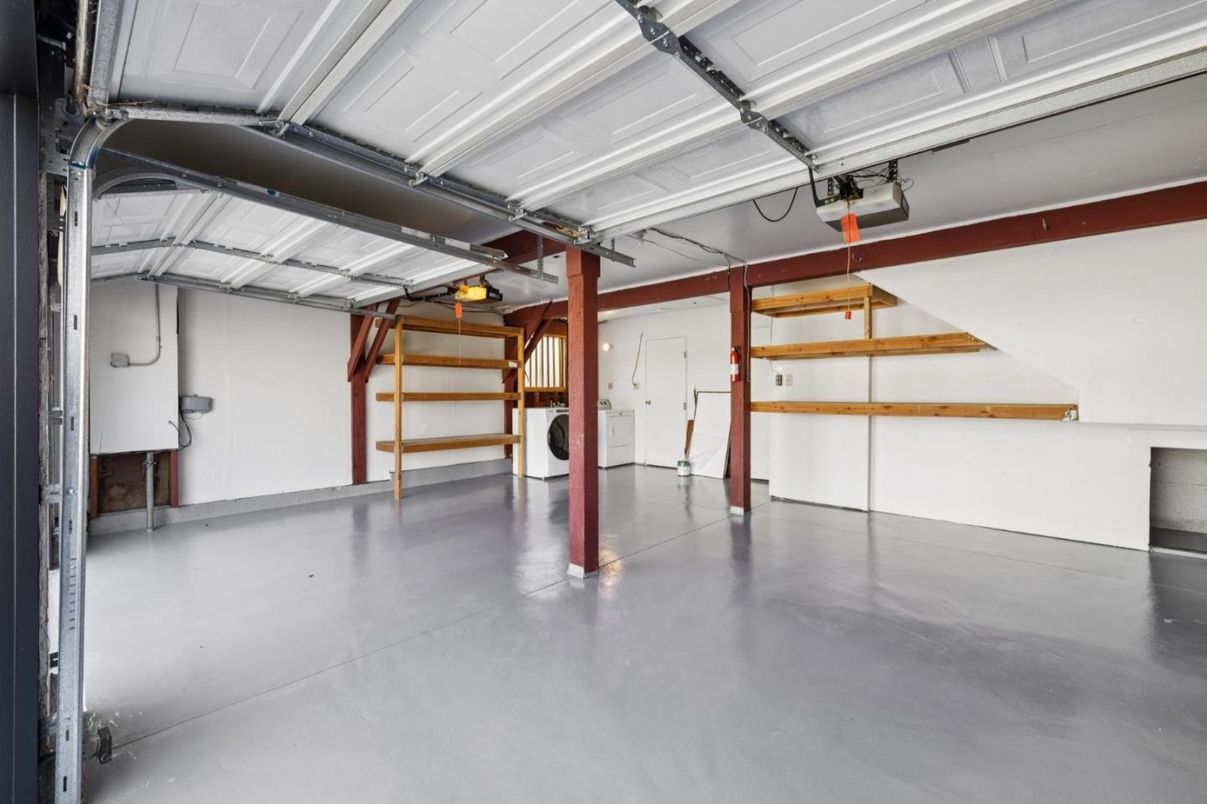 Garage, Interior