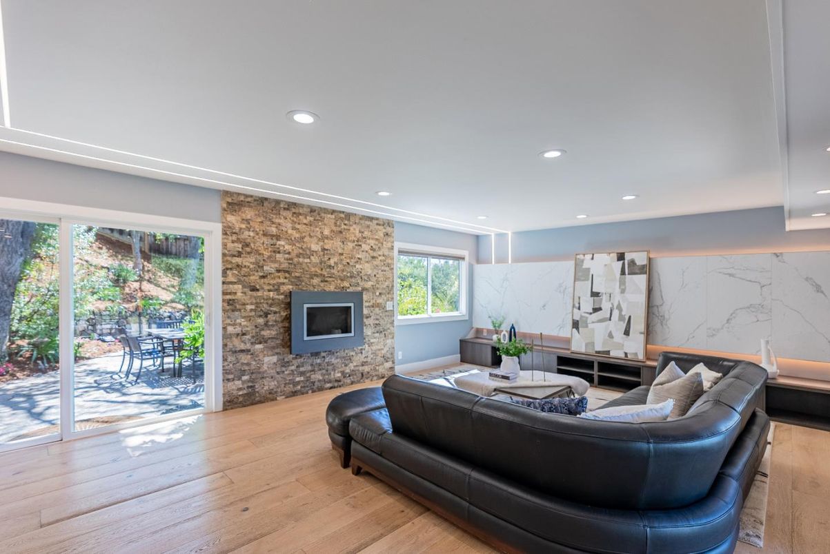 Interior, Living room, Marble Walls, Recessed Lighting, Stone Walls, Wood Texture Flooring