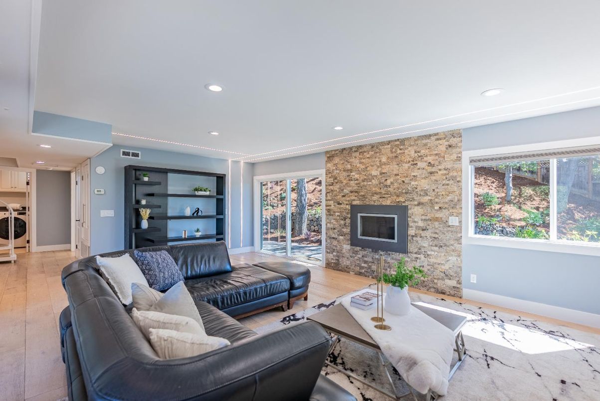 Interior, Living room, Recessed Lighting, Stone Walls, Wood Texture Flooring